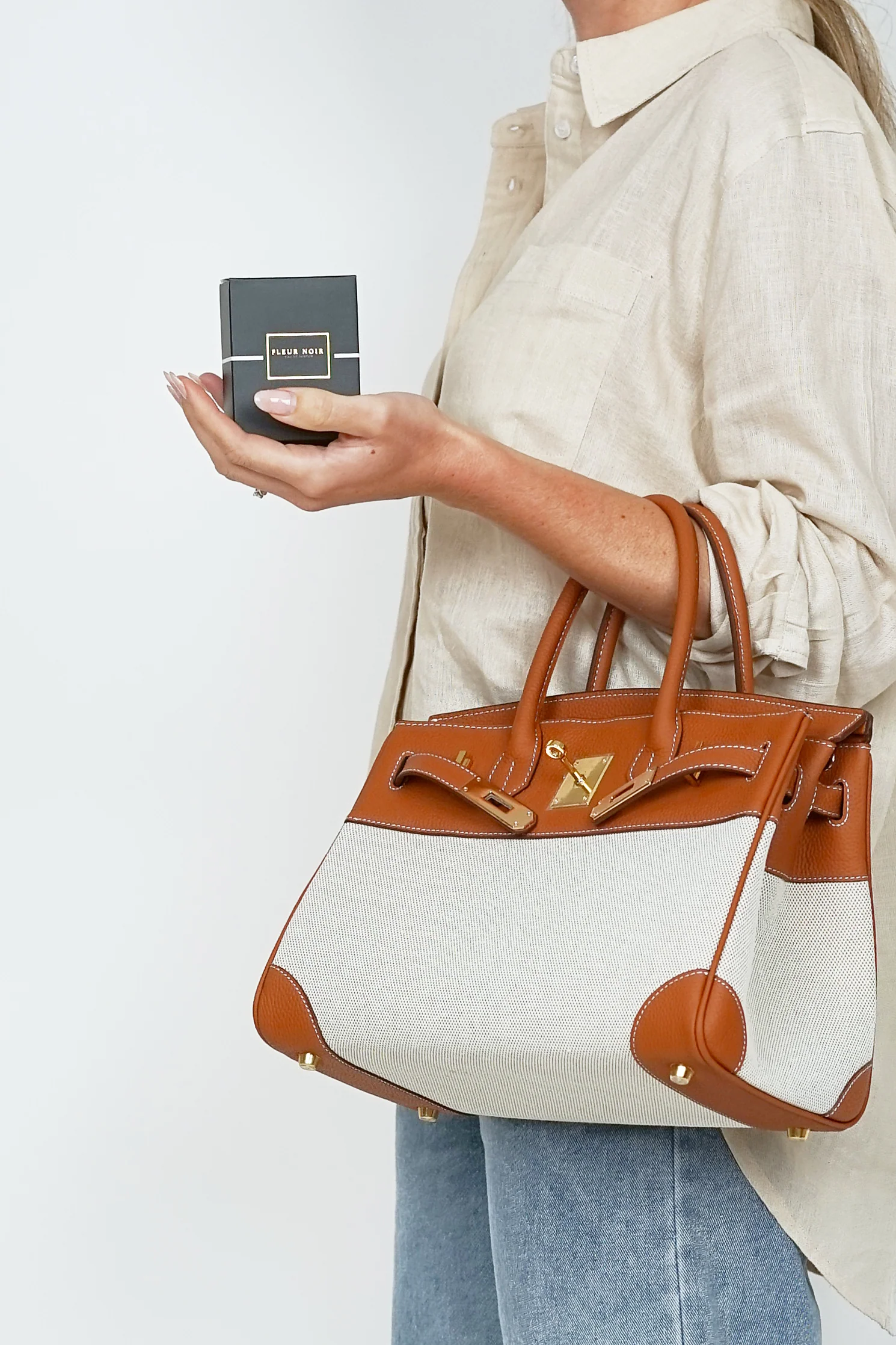 Fleur Noir Fragrance - Image 3